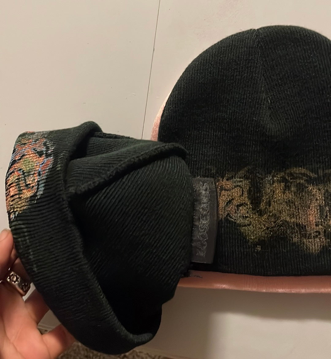 Loose Links Reversible Abstract Beanie